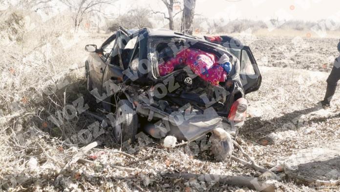 Se mete auto  a ‘La Nogalera’