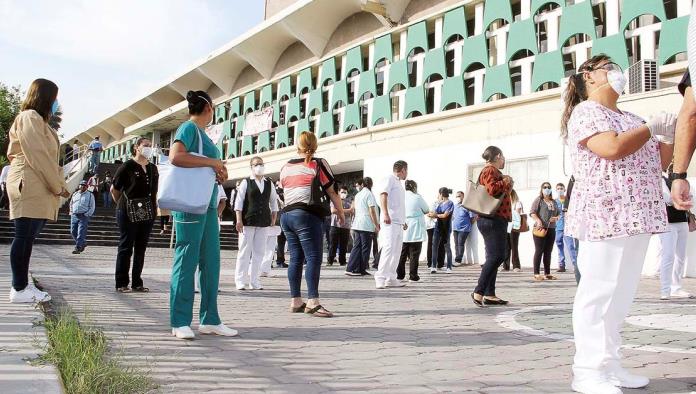 Saturan enfermos de Covid-19 el Block B de la Clínica 7 del IMSS