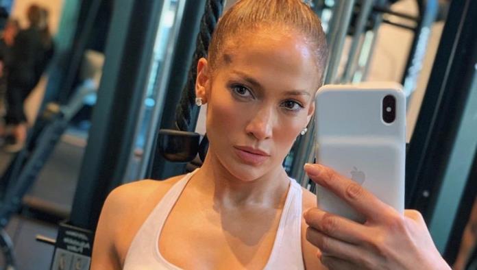 Sin maquillaje y con bikini: Así incendió Jennifer Lopez las redes sociales