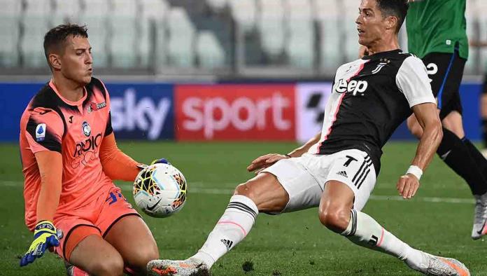 Juventus y Atalanta dividen puntos con polémica