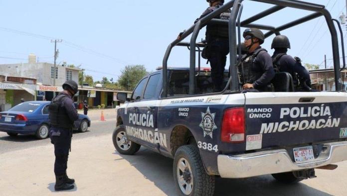 Policía mata a su hija de ocho años con un cuchillo