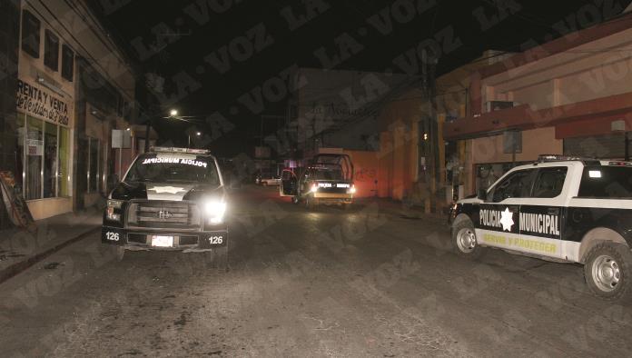 ‘Pistolero’ en bar  moviliza a Policías