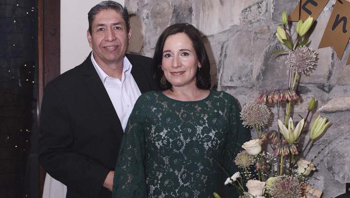 Alfredo & Alejandra ¡Fijan fecha para su boda!
