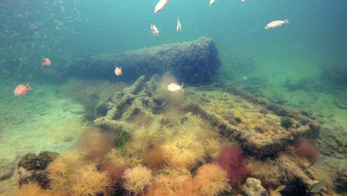 Arqueólogos mexicanos identifican restos de barco con esclavos mayas