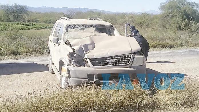 Vuelca en la carretera 30