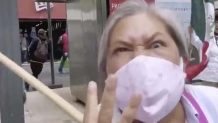 VIDEO: Manifestante del FRENA estalla contra AMLO; te odio con toda mi alma
