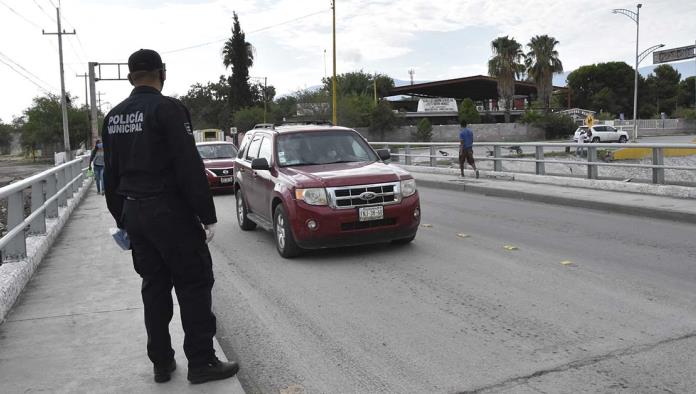 Desaprovechan placas y licencias a 100 pesos