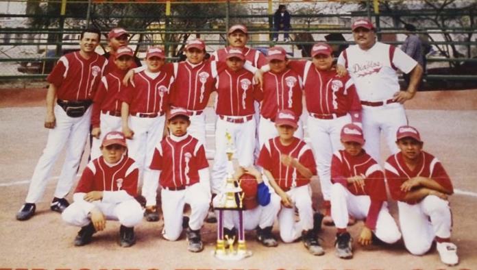 Juan “La Pochita “Rodríguez, “el veloz sobre la pradera del beisbol”