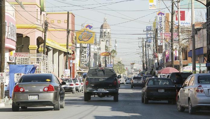 Aumentan infracciones por mensajear al manejar