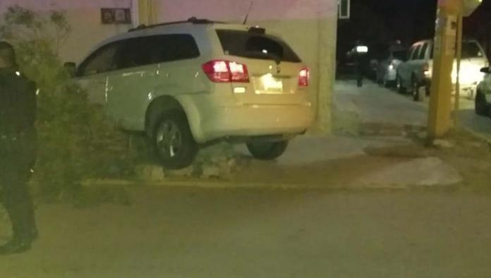 Chocan en pared, tres alumnos heridos