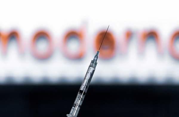 EU comienza a distribuir vacuna de Moderna para aumentar inmunización contra Covid-19