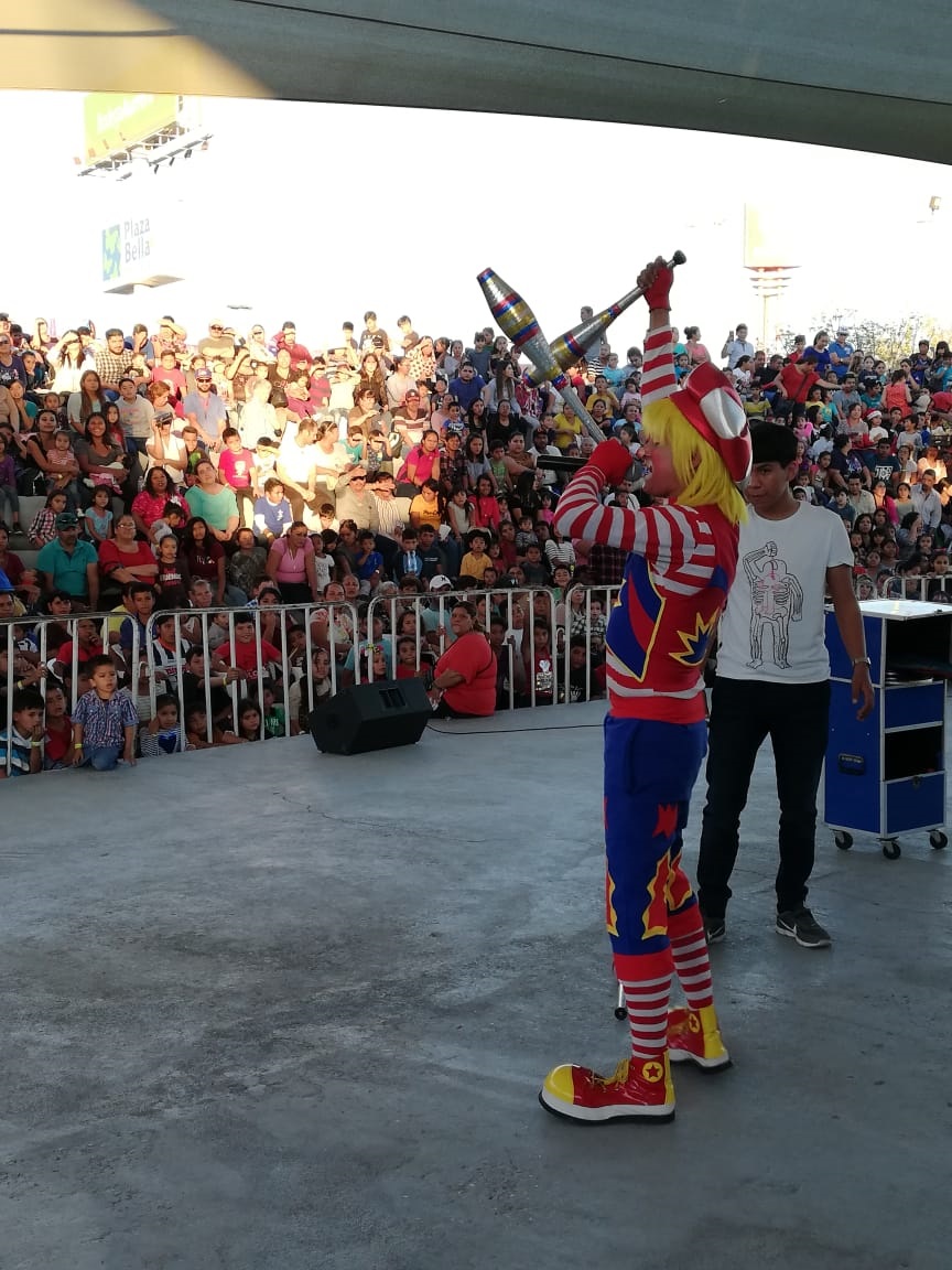 Celebra Frontera su tradicional posada