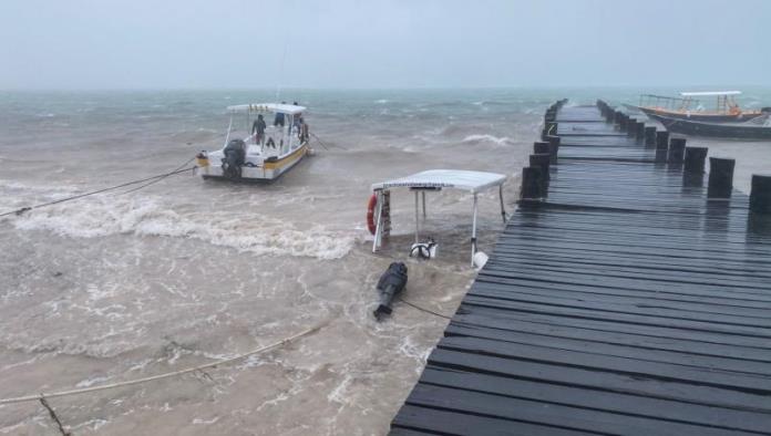 Inicia evacuación de Cancún y Holbox por huracán Delta