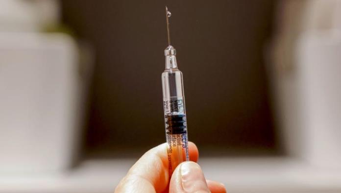 Coronavirus: Muere voluntario en prueba de vacuna de Oxford/AstraZeneca
