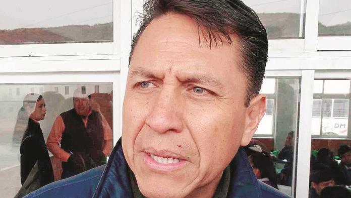 Muere  director de  secundarias