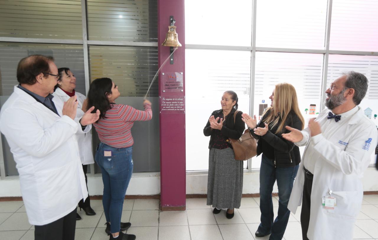 CAMPANA DE LA VIDA, SÍMBOLO DE LA LUCHA CONTRA EL CÁNCER EN COAHUILA: MARCELA GORGÓN