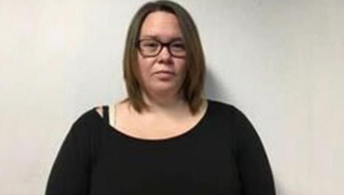 Maestra es condenada a prisión por tener relaciones sexuales con 2 alumnos en Alabama