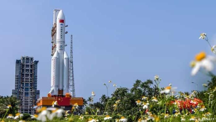 Pentágono rastrea un cohete chino que está fuera de control y que regresa a la Tierra