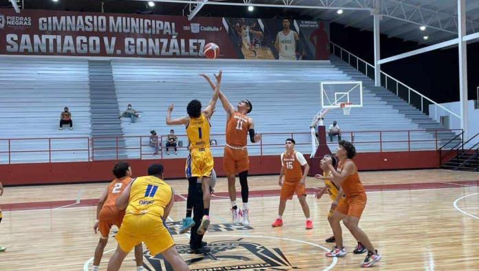 Real Gondi  doblega a  Pumas 69-45