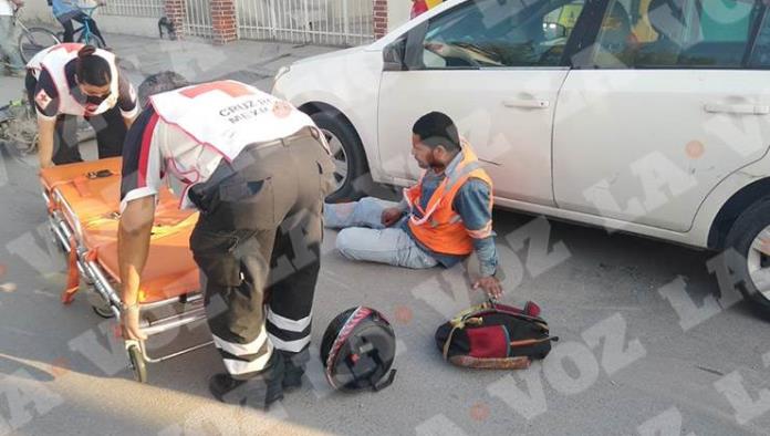 Taxista hiere a motociclista