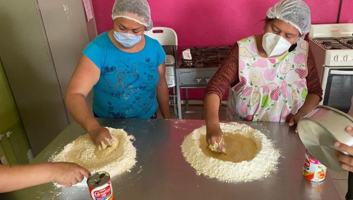 Realizan curso de repostería en el CIP ‘Diana Laura’