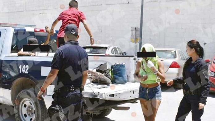 Arrestan a 5 por alterar el orden