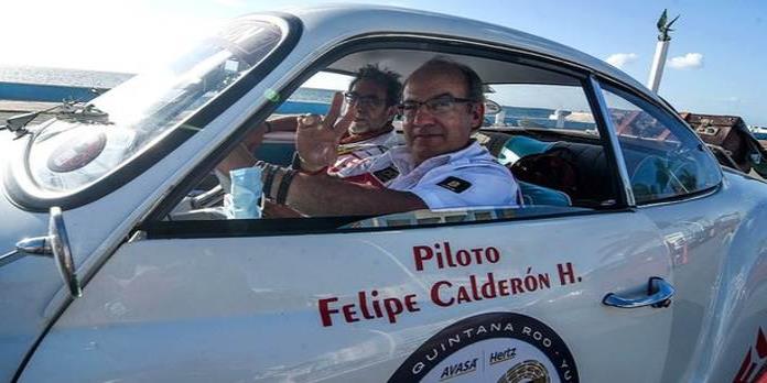 Con un Porsche, Felipe Calderón participa en el Rally Maya de Campeche