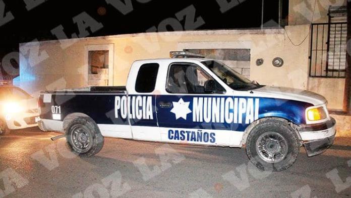 Golpea y amenaza a su mujer con cuchillo