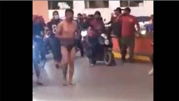 Desnudan, golpean y pasean a ladrón en Hidalgo