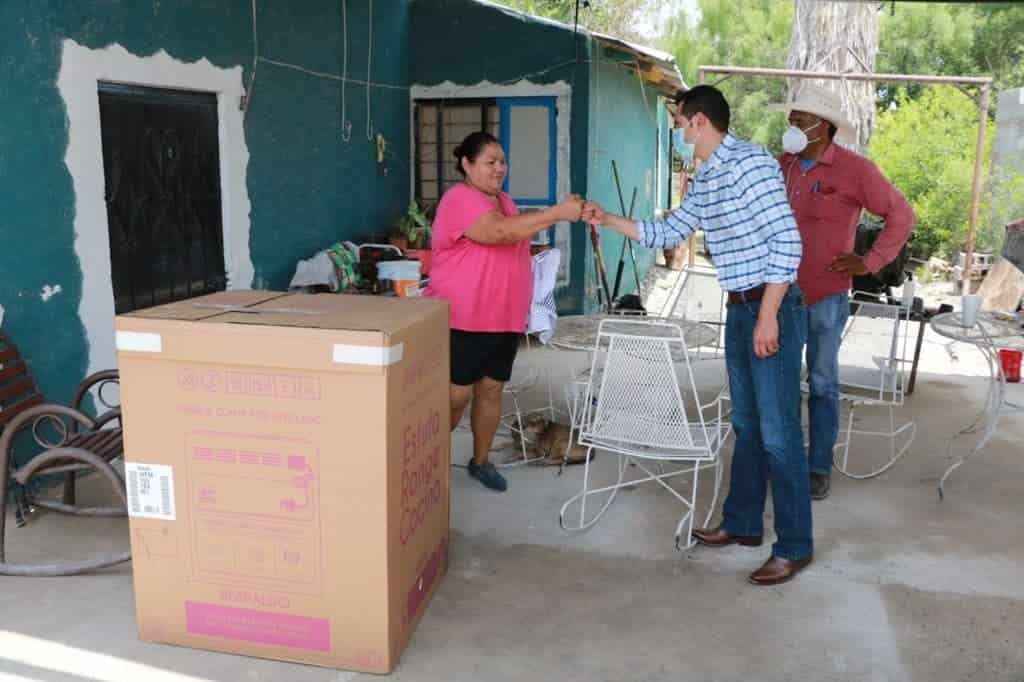 Apoya alcalde a familias afectadas