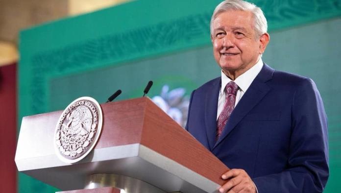 AMLO exhibe resultados del PREP, presume 11 gubernaturas para Morena