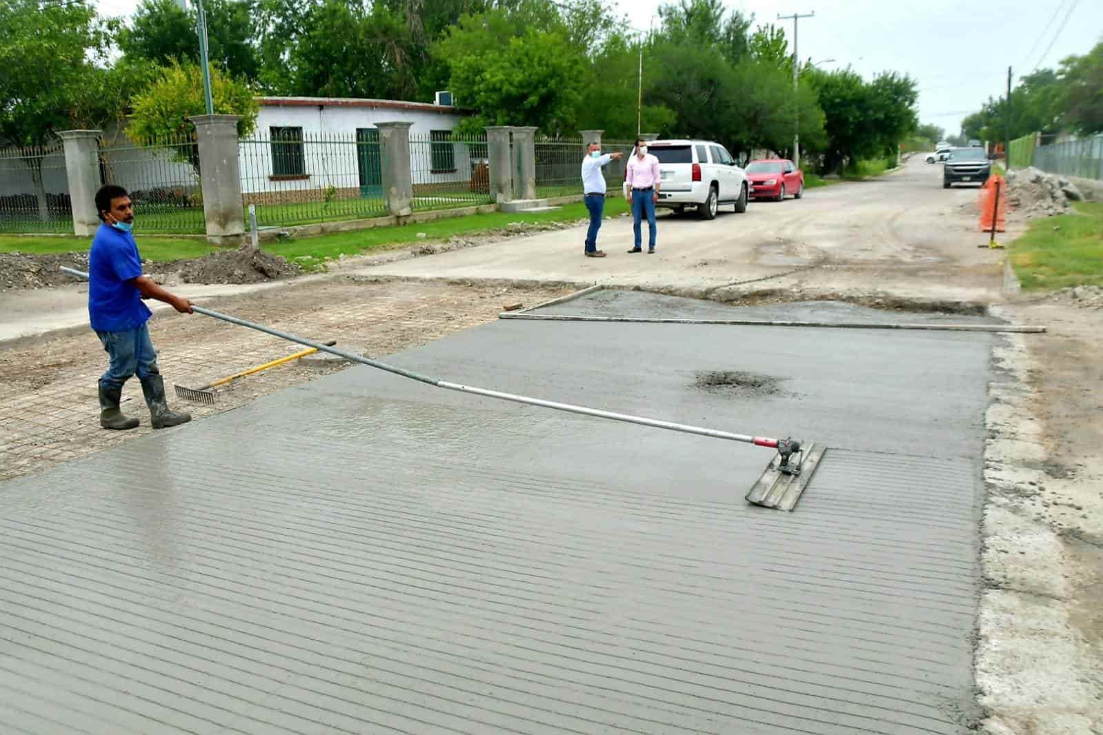 Mantienen reparaciones en vialidades