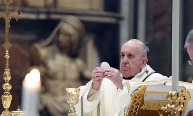 Papa Francisco rechaza la renuncia de un Cardenal imputado de abusos sexuales