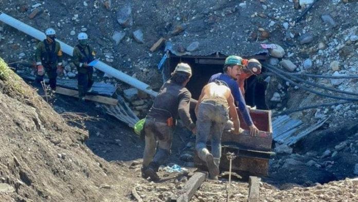 AMLO destaca rescate de mineros en Coahuila, da pésame a familiares