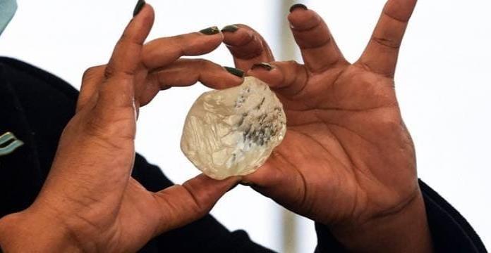 Botsuana: Encuentran el tercer diamante más grande del mundo