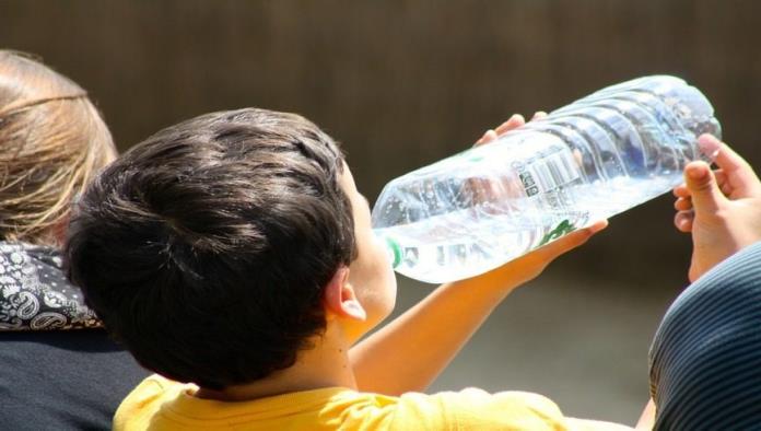 Atienden en el Amparo deshidratación en niños