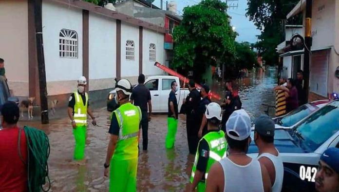 Inundaciones, desbordamientos y miles de damnificados dejan lluvias en Oaxaca