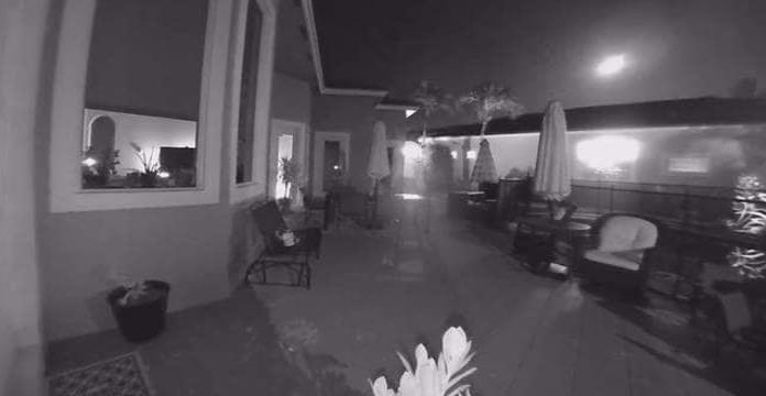 Meteorito cae en Florida cerca de una casa (VIDEO)