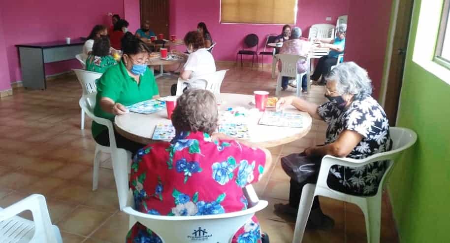 Retoman actividades  con Adultos mayores