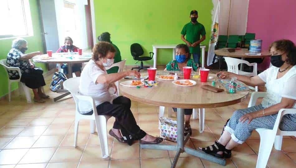 Retoman actividades  con Adultos mayores