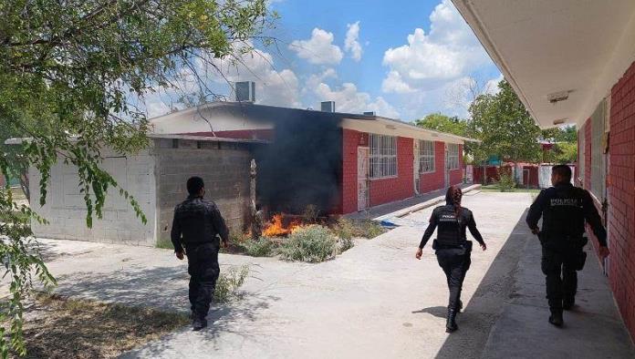 Incendio en escuela moviliza a autoridades