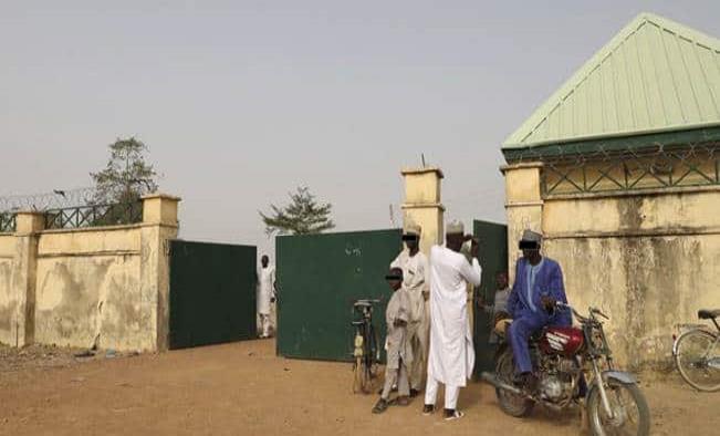 Hombres armados secuestras a 70 niños en escuela de Nigeria