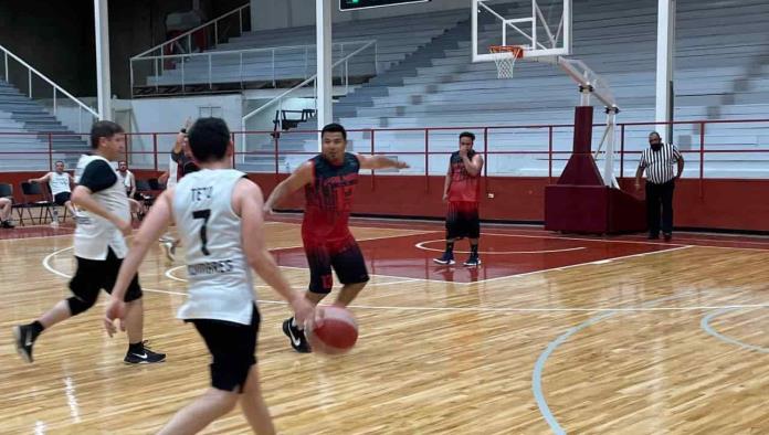 HOY NOCHE DE BALONCESTO