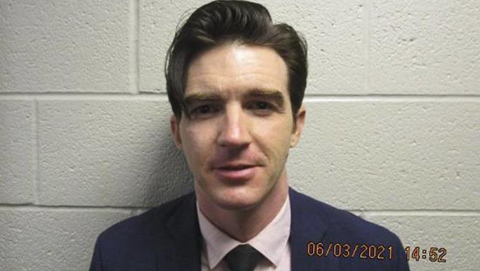 Drake Bell se declara culpable de cometer delitos contra una menor de edad