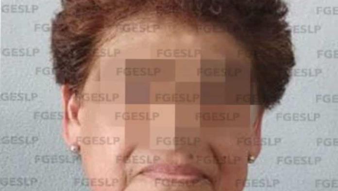 Abuelita mata a su esposo en SLP, lo apuñaló 41 veces