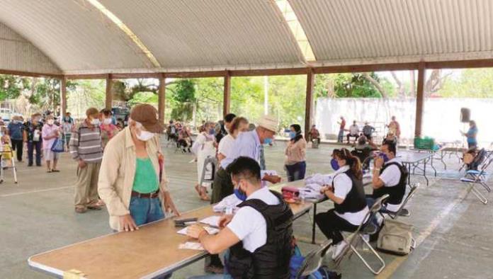 Pagan mañana pensiones a los adultos mayores