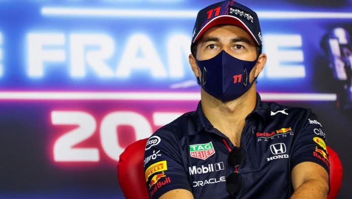 ‘Checo’ Pérez por ‘poquiiito’ sube al podio: queda 4to en carrera que gana Verstappen