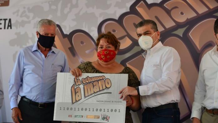 Presenta MARS tarjeta ‘Te Echamos La Mano’