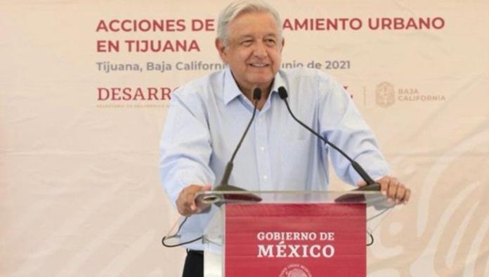 AMLO anuncia regularización de autos chocolate a muy bajo costo