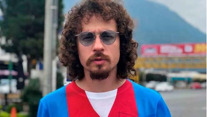 Intentan robarle el celular a Luisito Comunica en la Marcha LGBT